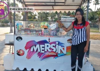 Erkek şiddetine karşı geceyi gündüze kattı