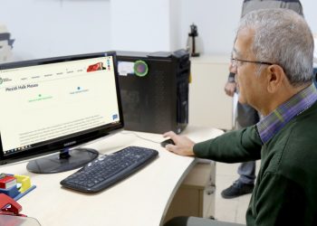 Mezitli Halk Masası sorunları çözüyor