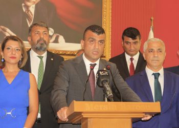 MERSİN BAROSU BAŞKANI GAZİ ÖZDEMİR MAZBATASINI ALDI