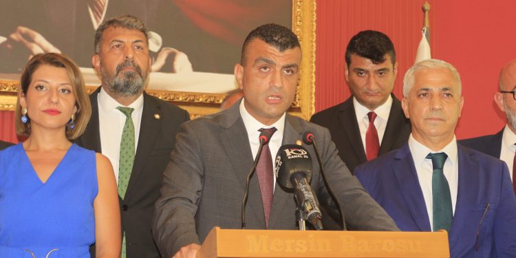 MERSİN BAROSU BAŞKANI GAZİ ÖZDEMİR MAZBATASINI ALDI