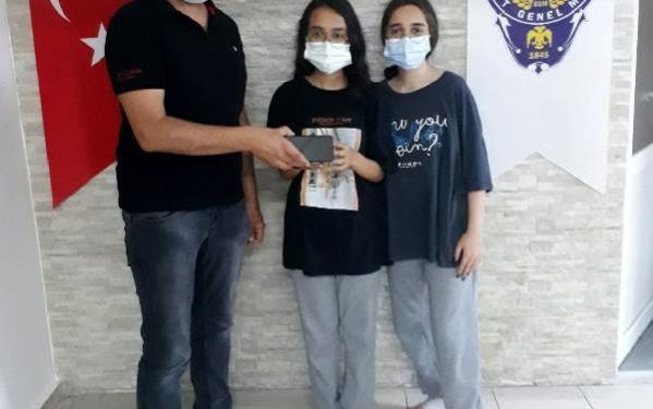 ÇOCUĞUNUN CEP TELEFONUNU GASP EDEN ŞÜPHELİLER YAKALANDI