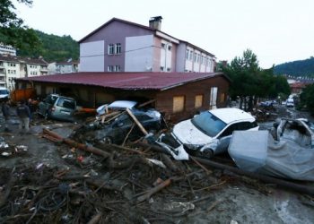 Karadeniz’deki selden yaşamını yitirenlerin sayısı 27’ye çıktı