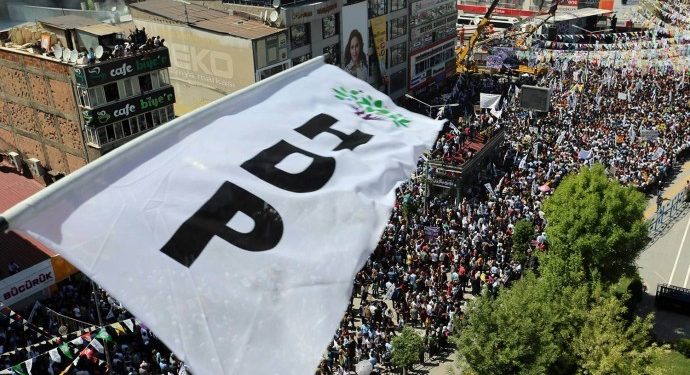 ‘HDP’nin deklarasyonu karanlık tünelden çıkıştır’