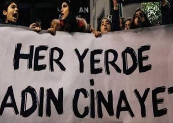 Mersin’de bir erkek eşini katlettikten sonra intihar etti