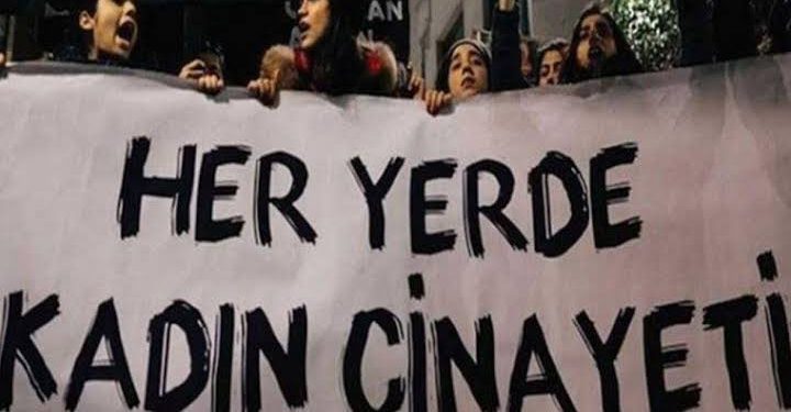 Mersin’de bir erkek eşini katlettikten sonra intihar etti