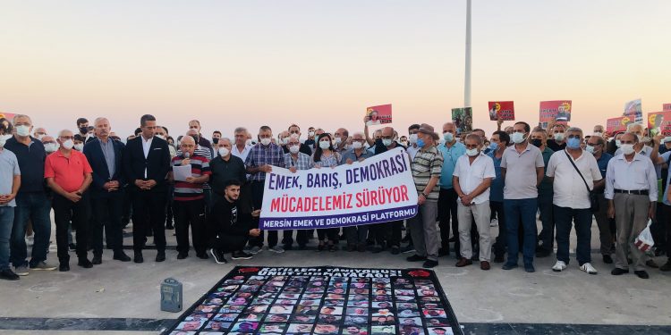 Ankara Katliamı’nda yitirilenler Mersin’de anıldı