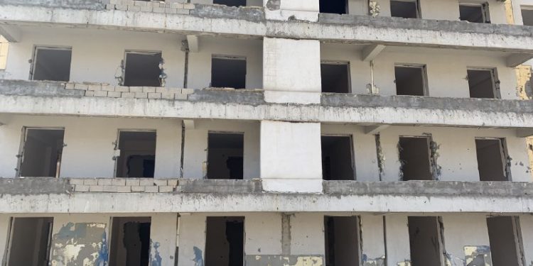 Van’da harabeye dönüşen adliye lojmanları meclis gündeminde