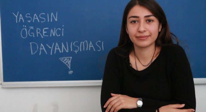 Öğrenciler geçinmek için çalışmak zorunda