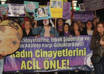 Mersin’de kadınlar sokakları mora boyayacak