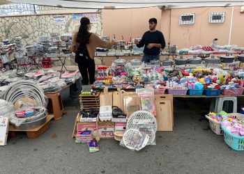 Bildiri dağıtan EMEP: İş ekmek özgürlük talepleri için mücadele