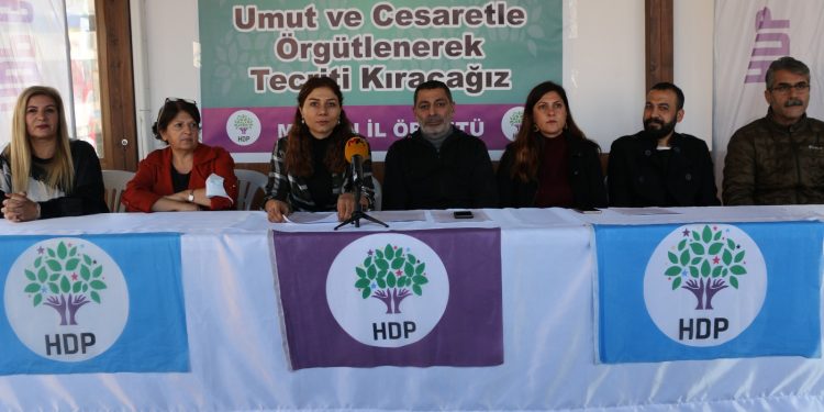 HDP Mersin’de kongre hazırlıklarına start verdi