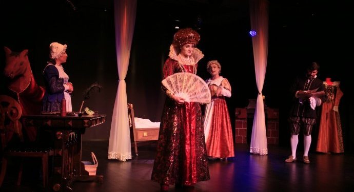 ‘Hema Hema Jin Elizabeth’ oyunu Mersin’de sahnelendi