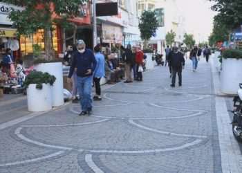 Mersin sokakları: İktidar değişirse kriz çözülür