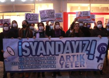 Mersin’de kadın katliamları protesto edildi