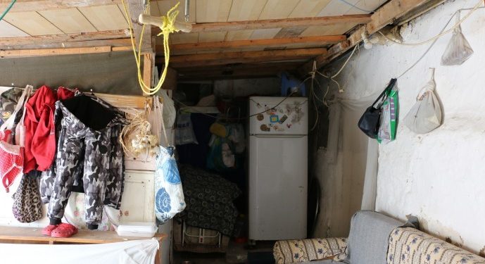 Cemil Uğur yazdı: Yoksulluğun fotoğrafı ‘açlıktan sütü kesildi’