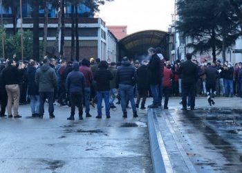 Çimsataş’ta işçiler eylemlerine son verdi