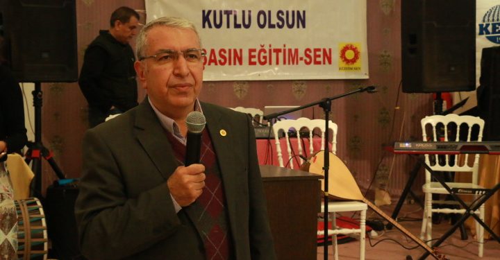 Eğitim-Sen’in kuruluşu Mersin’de kutladı