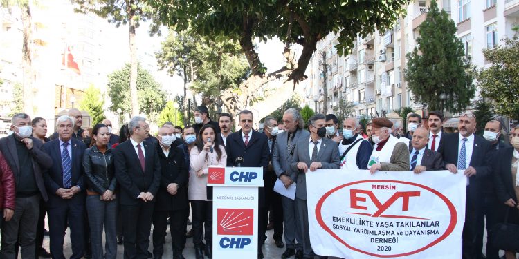 CHP EYT’lilerle alanlara indi: “EYT’liler gasp edilen emeklilik hakkını istiyor”