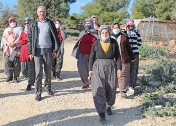 Başkan Tarhan ve Bozön halkı orman alanının hazineye devredilmesine karşı çıktı