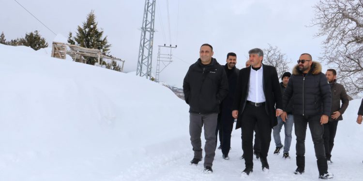 Yaylalarda karla mücadele çalışmaları devam ediyor