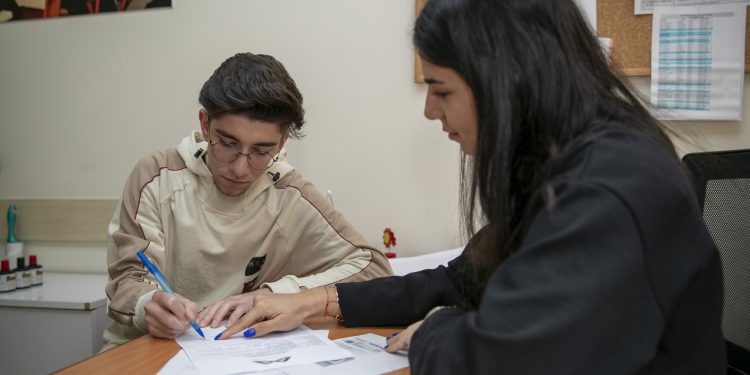 Binlerce gencin sınav ücretini büyükşehir karşılıyor