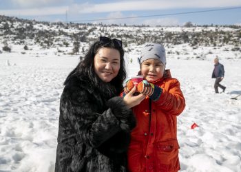 Çamlıyayla’nın soğuk havasında vatandaşın içi çorba ve kaynarla ısındı
