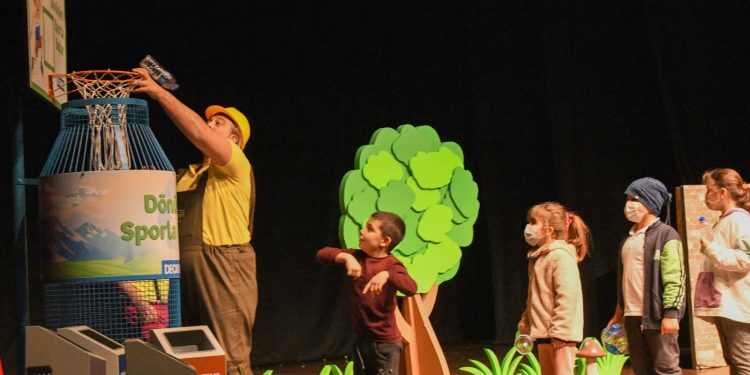 Masal Gezginleri çevreci kahramanlarla buluşmaya devam ediyor