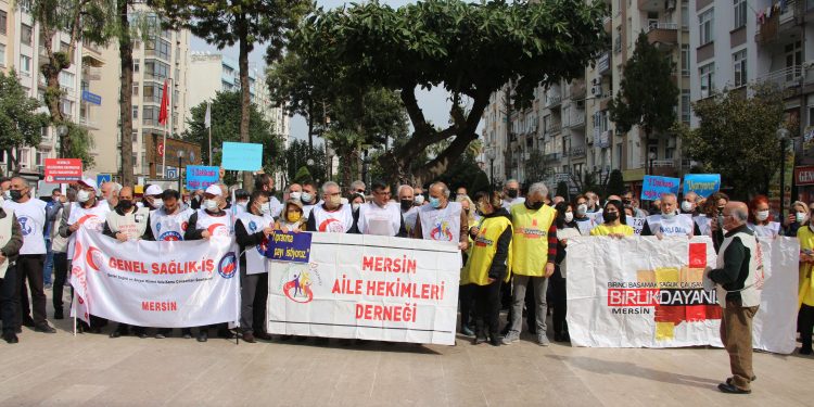 “Tarihin en büyük hekim göçü yaşanıyor”