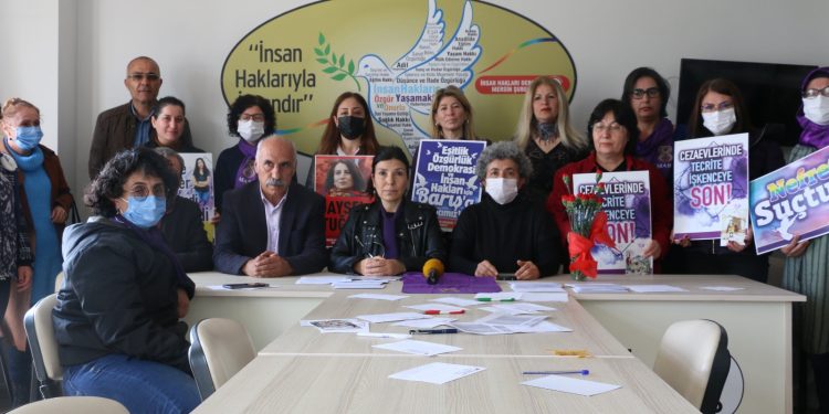 İHD Mersin Kadın Komisyonu: Haneler şiddet ve yoksullukla dolu dolaplar ise boş