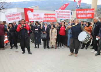 Doğasına sahip çıkan köylüler ÇED toplantısını yaptırmadı