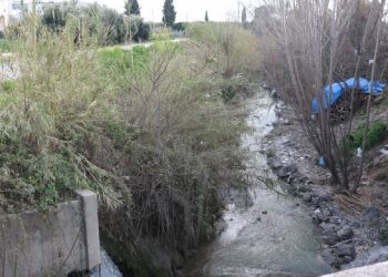 Kimyasal atıklar tehlike saçıyor: İnceleme yapılsın, kanal kapatılsın