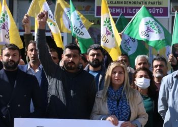 HDP Erdemli İlçe binasına yapılan saldırı kınandı