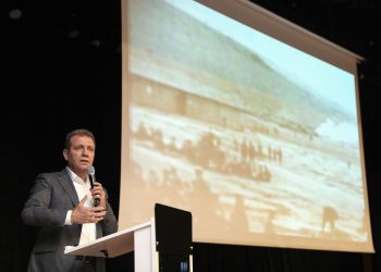 Seçer: “Geçmişimizi bilmemiz, gelecek için el feneri görevi görür”