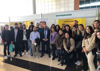 Kariyer merkezi, bölgesel fuarda üniversitelilerle buluştu