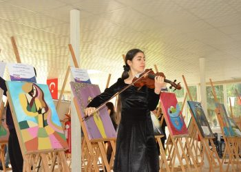 Büyükşehir’in sanat kampı sona erdi