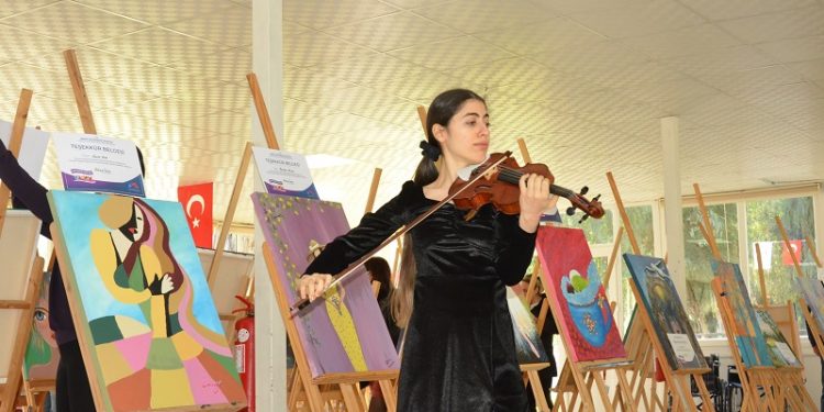 Büyükşehir’in sanat kampı sona erdi