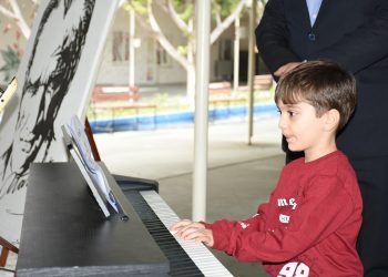 Akademi öğrencileri sertifika aldı