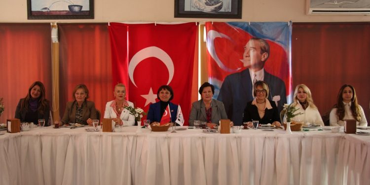 KA.DER Türkiye’de Kadın-Erkek Eşitliği Karnesi’ni açıkladı: Erkek egemen sistem sınıfta kaldı