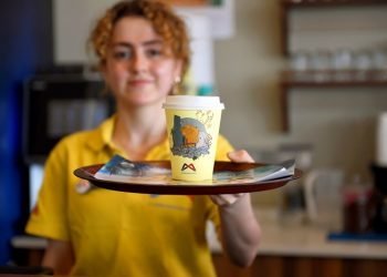 15 öğrenci büyükşehirin kafelerinde iş başı yaptı