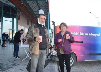 Büyükşehirden Tarsus TAŞTİ önünde çorba dağıtımı