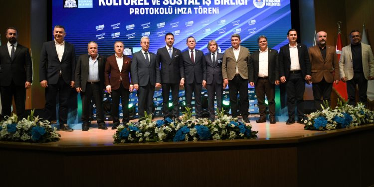 Öğrenciye ücretsiz yemek