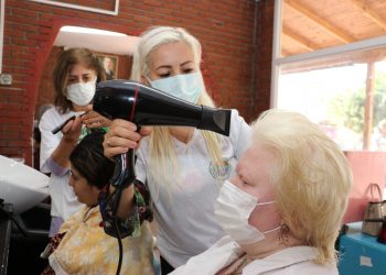 Özel gereksinimli bireylere kuaför hizmeti