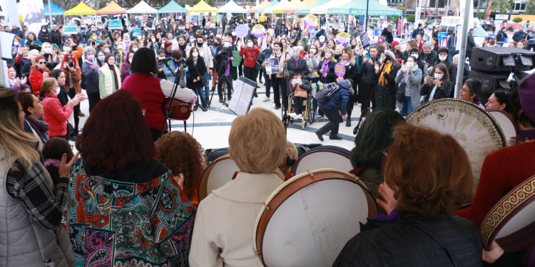 Kadınlar alanda haykırdı: Dayanışmamızı büyütmeliyiz