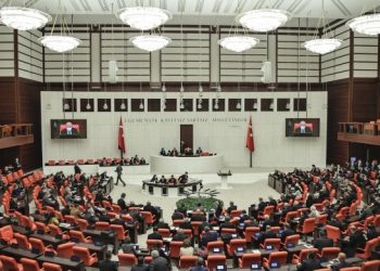 AKP ve MHP’nin hazırladığı seçim kanunu Meclisten geçti! İşte detayları
