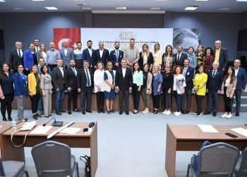 Seçer: “Kamuya hizmet noktasında gelin iş birliği yapalım”