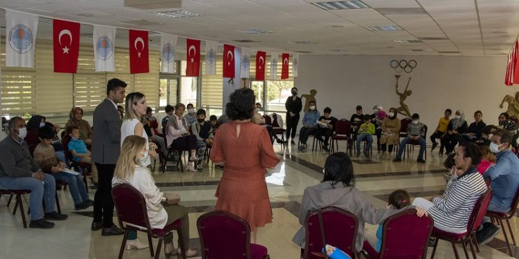 “Çocuklarda bilinçli ekran kullanımı projesi” devam ediyor