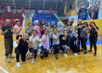 Kadın öğretmenlere savunma eğitimi