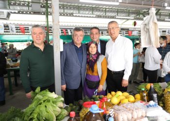 Mezitlili üretici kadınlar siyasileri ağırladı