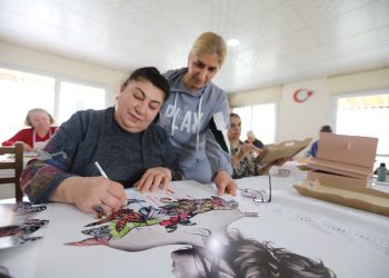 Gönüllü evleri gönülleri birleştiriyor