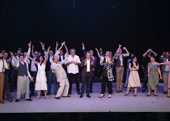 Seçer’e ‘yılın sanat öncüsü’ ödülü